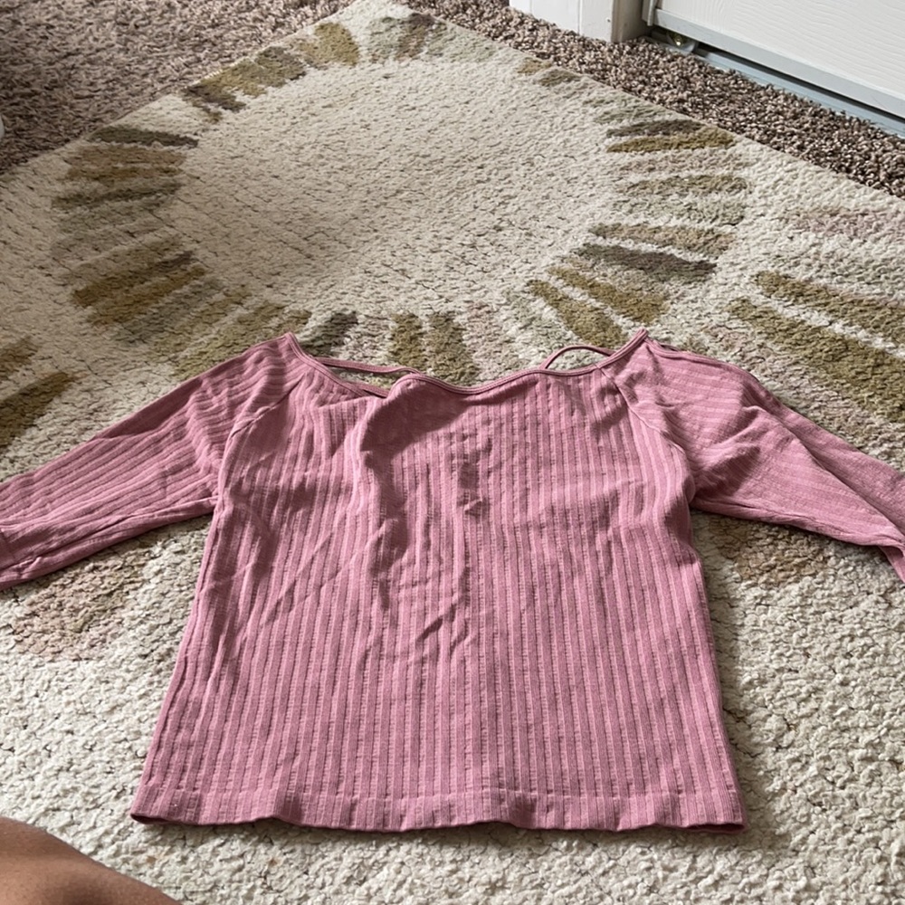 Top - Picture 2 of 2